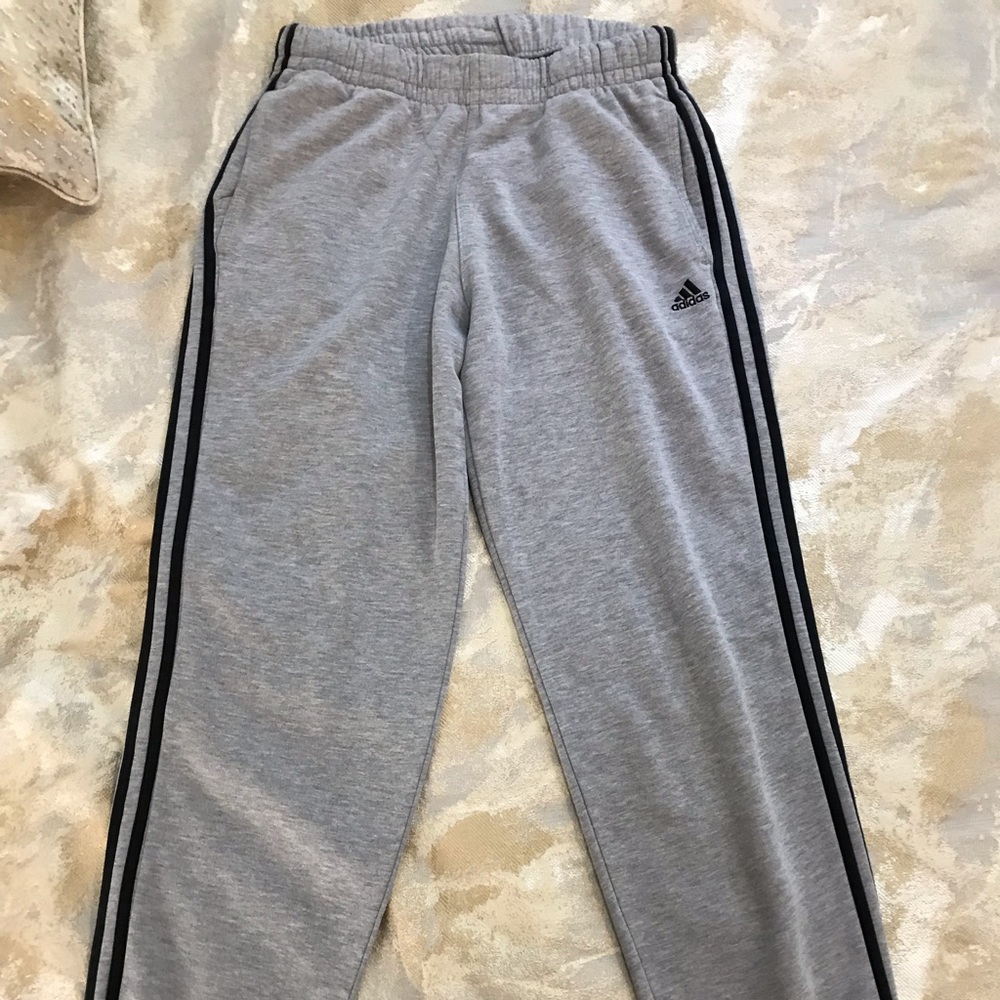 Gray Adidas sweatpants. M